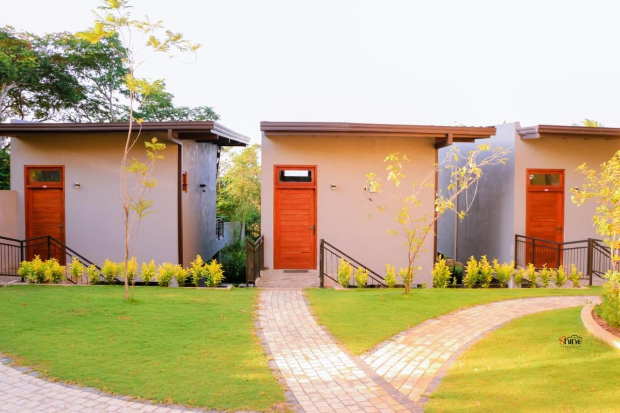 Senu Lagoon Villa Tangalle Exterior foto